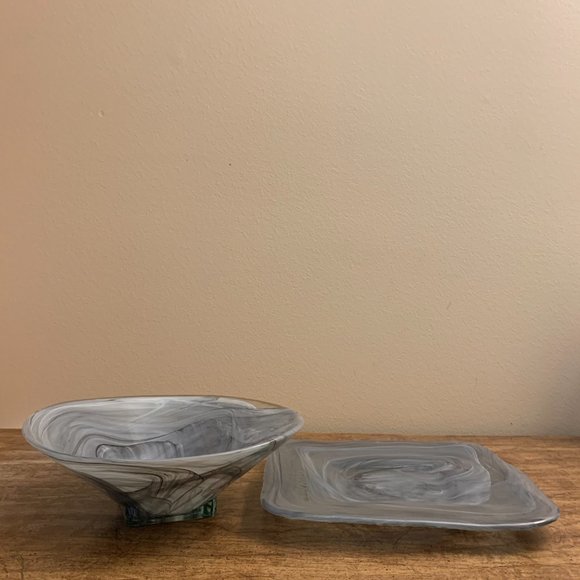 GLASS BOWL AND PLATE - Picture 2 of 2